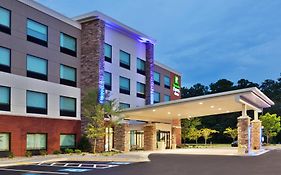 Holiday Inn Express & Suites - Fayetteville By Ihg